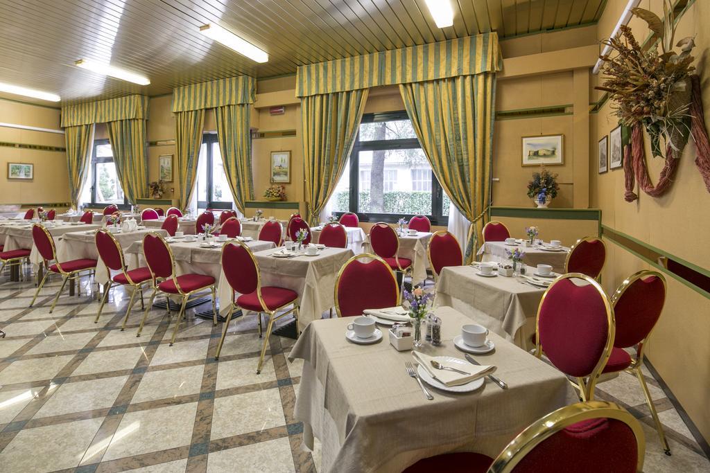 Hotel Falco D'Oro Tole Dış mekan fotoğraf
