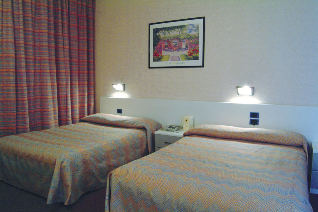 Hotel Falco D'Oro Tole Dış mekan fotoğraf